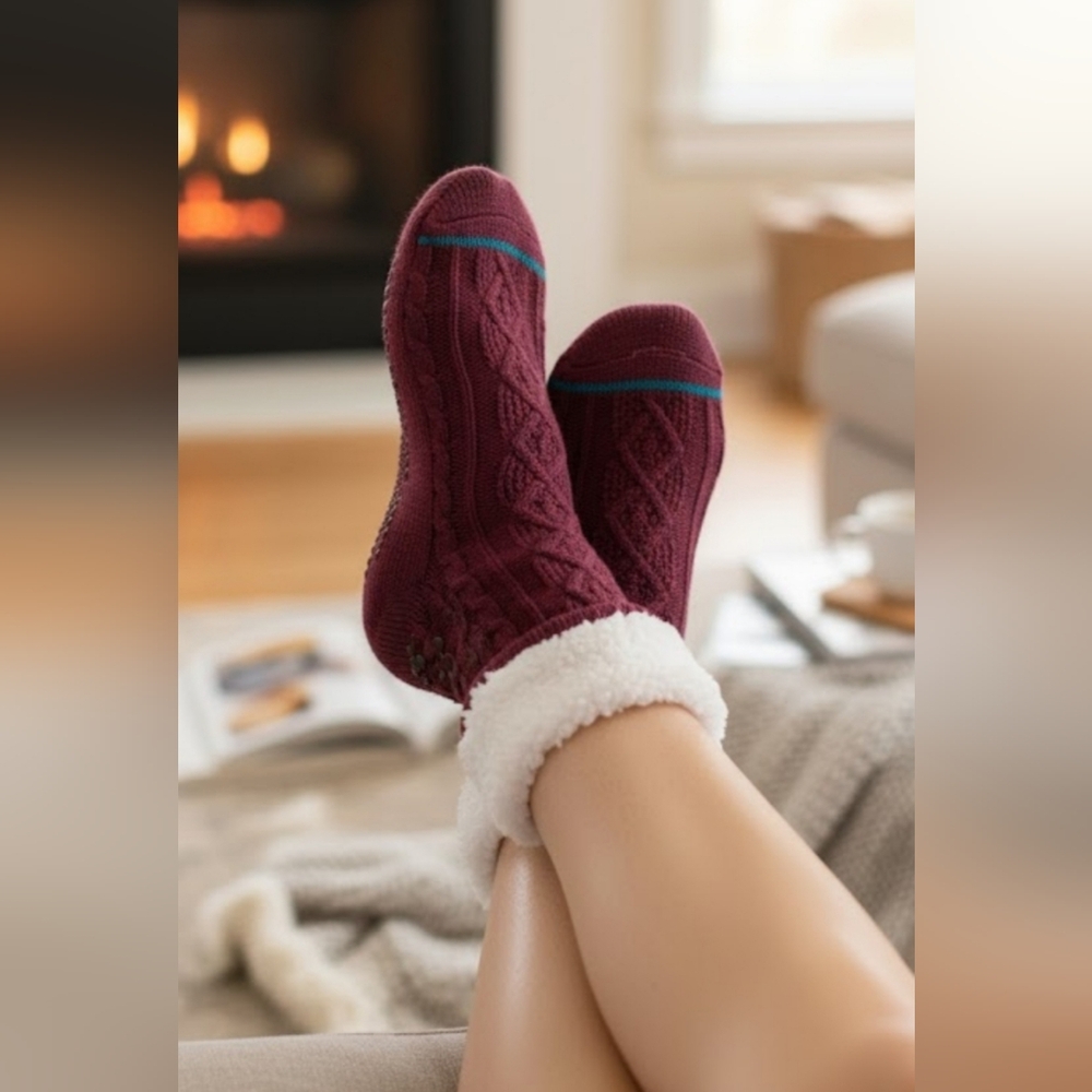 NEW! Stance Toasted Slipper Crew Socks NWT 12.13